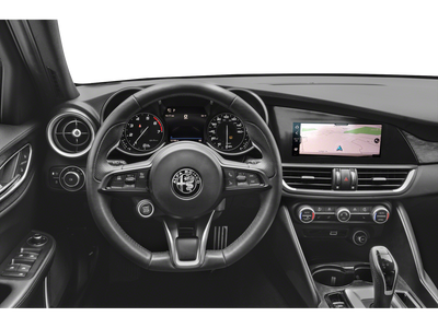 2023 Alfa Romeo Giulia Estrema