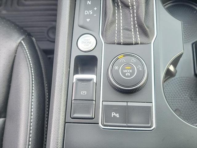 2021 Volkswagen Atlas 3.6L V6 SE w/Technology R-Line