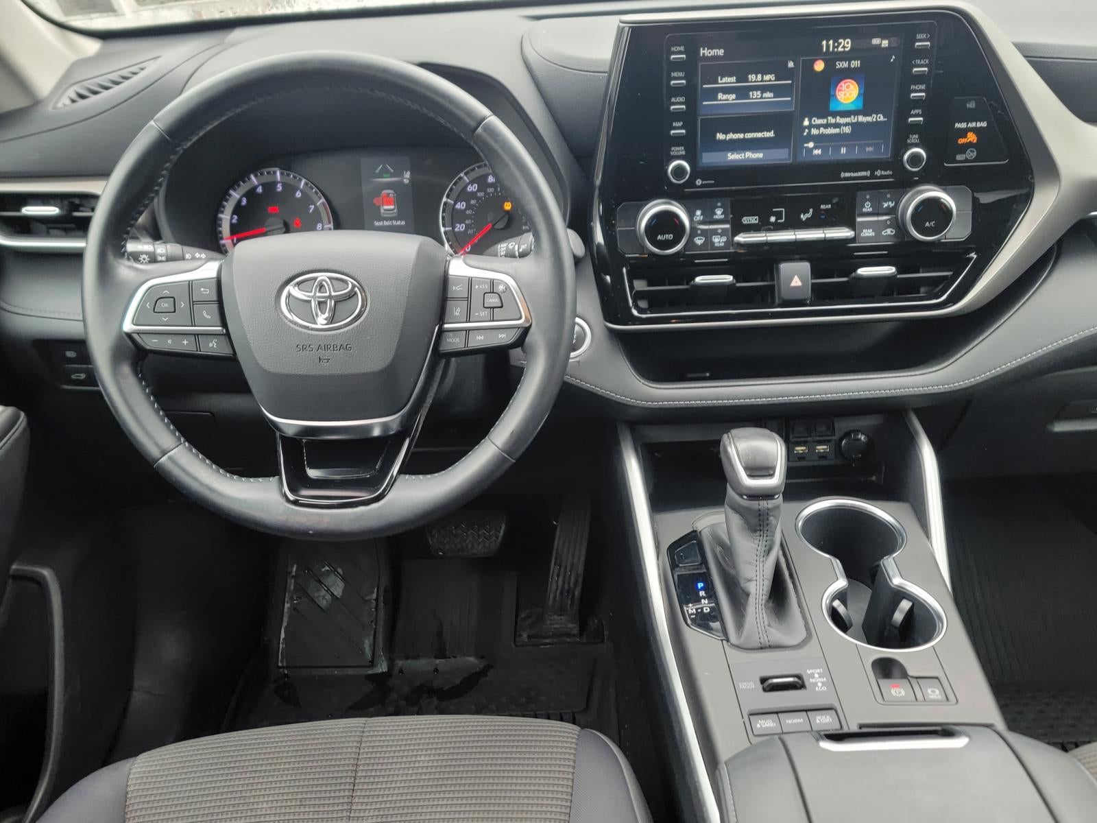 2020 Toyota Highlander LE