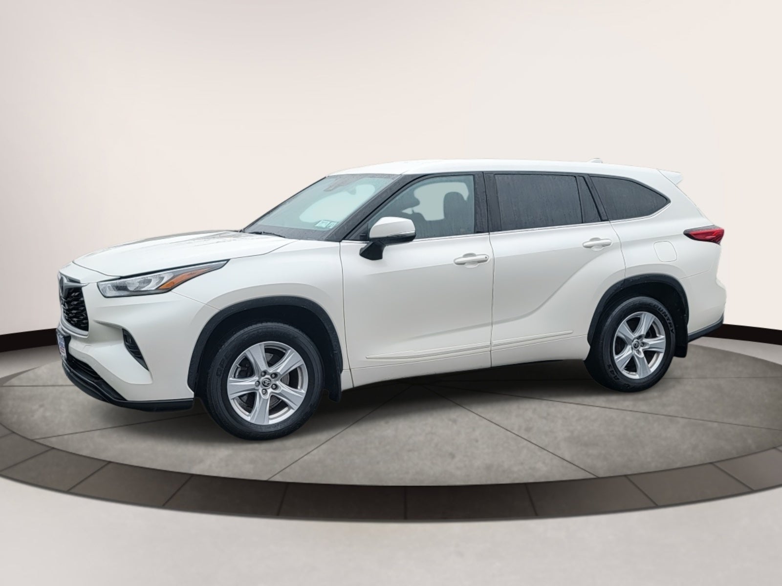 2020 Toyota Highlander LE