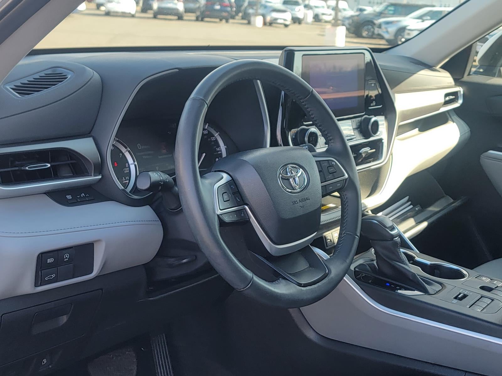 2023 Toyota Highlander XLE