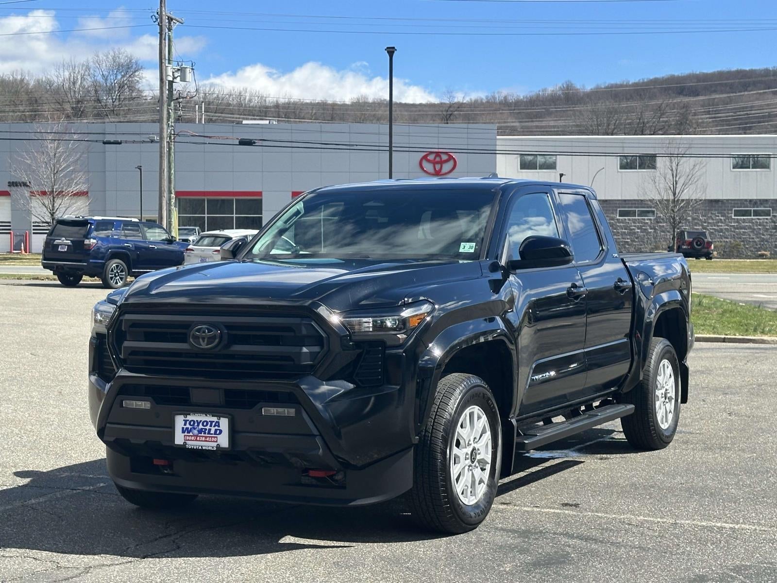 2025 Toyota Tacoma 4WD SR Double Cab 5' Bed AT (Natl)