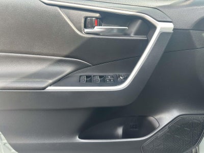 2022 Toyota RAV4 Hybrid XLE AWD (Natl)