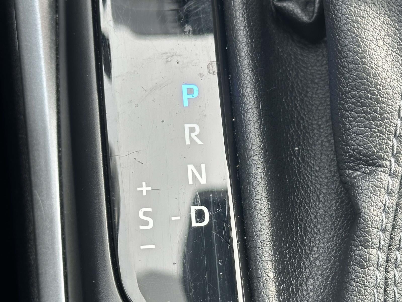 2022 Toyota Highlander Hybrid LE AWD (Natl)