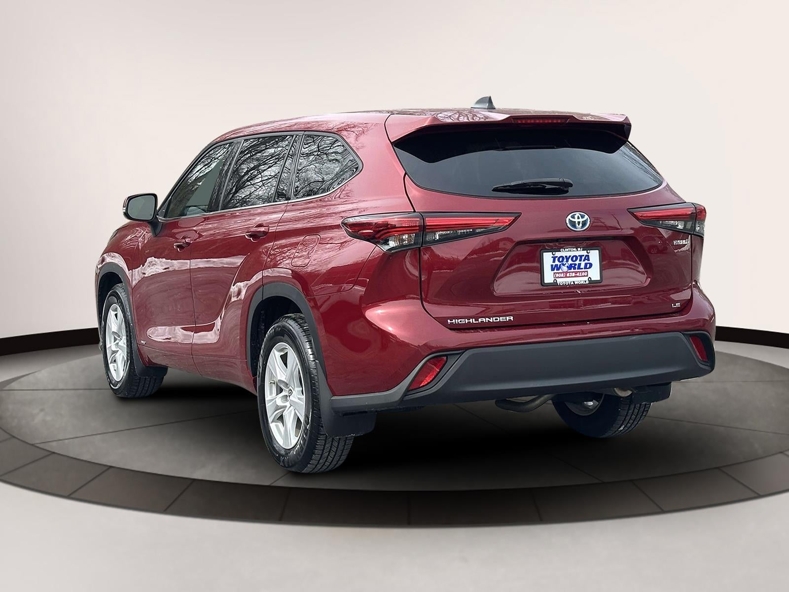 2022 Toyota Highlander Hybrid LE AWD (Natl)