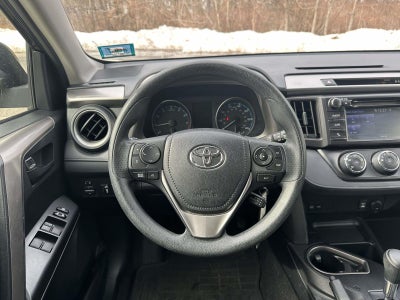 2018 Toyota RAV4 LE AWD (Natl)