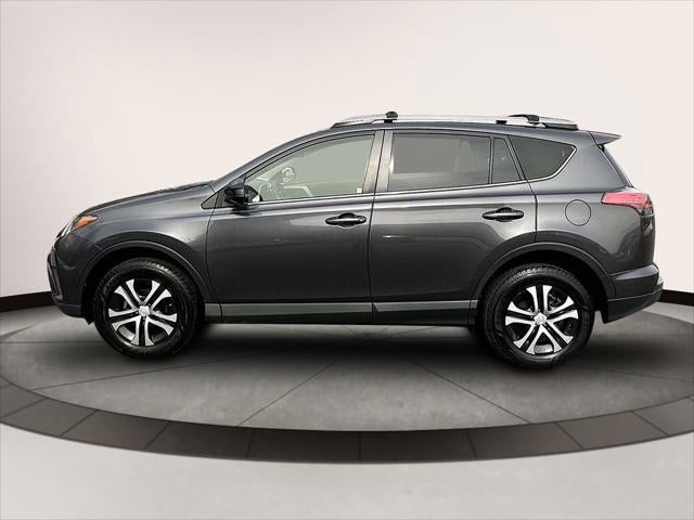 2018 Toyota RAV4 LE AWD (Natl)