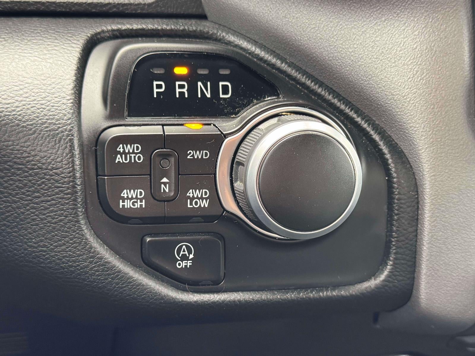 2023 RAM 1500 Big Horn 4x4 Quad Cab 6'4 Box