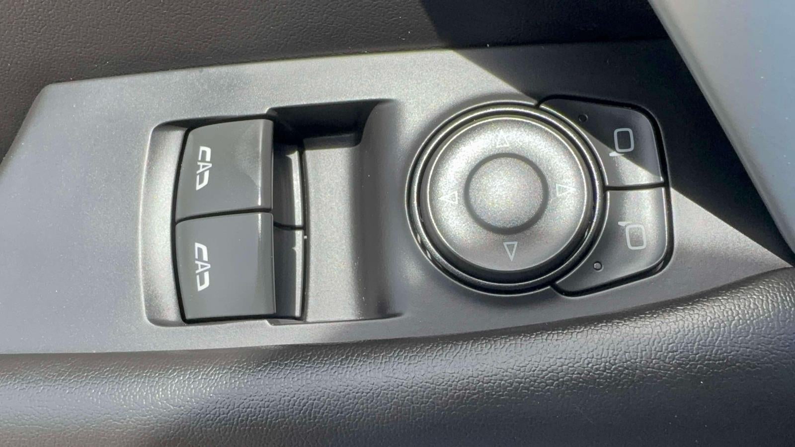 2017 Chevrolet Camaro 2dr Cpe 2LT