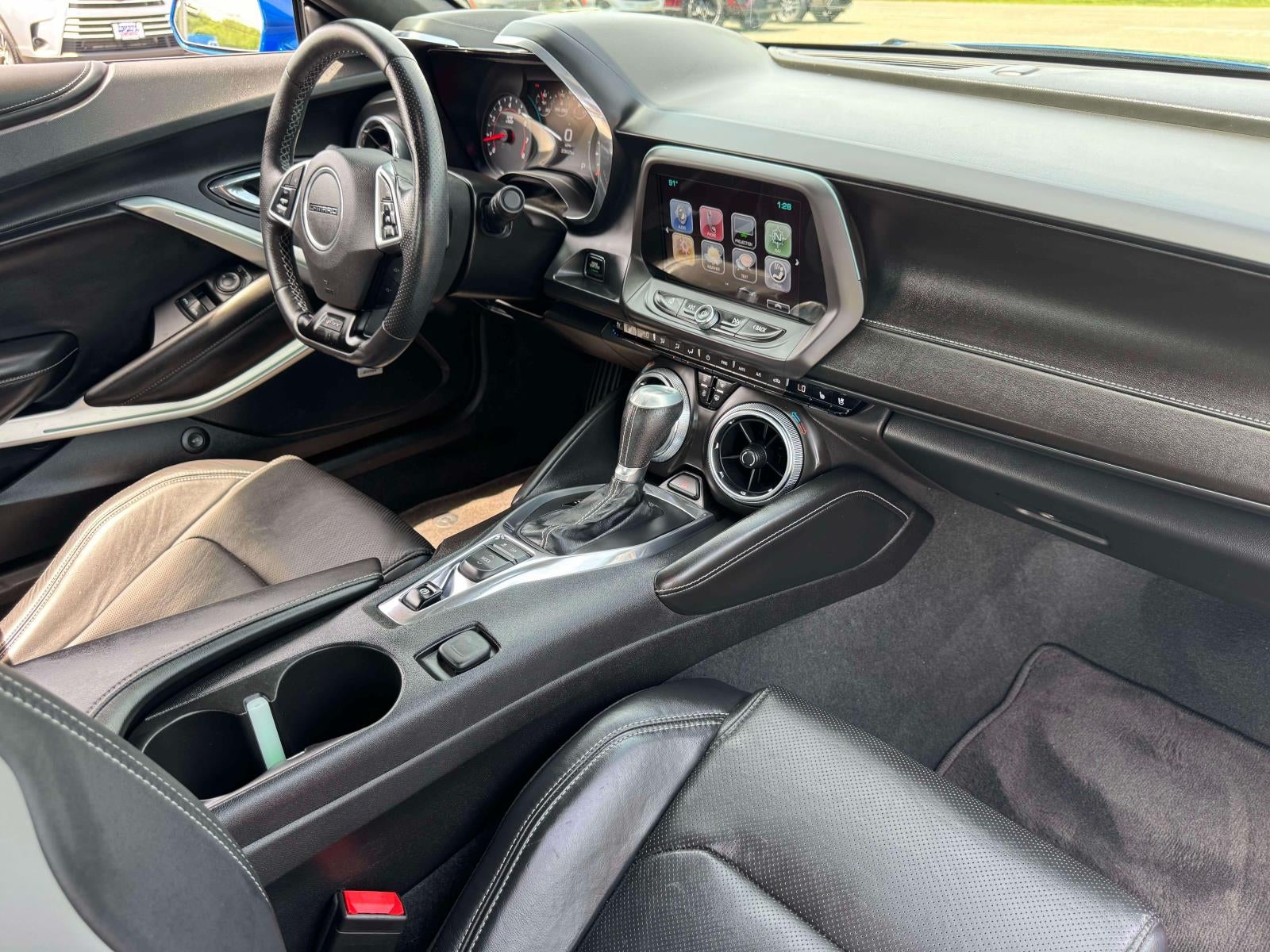 2017 Chevrolet Camaro 2dr Cpe 2LT