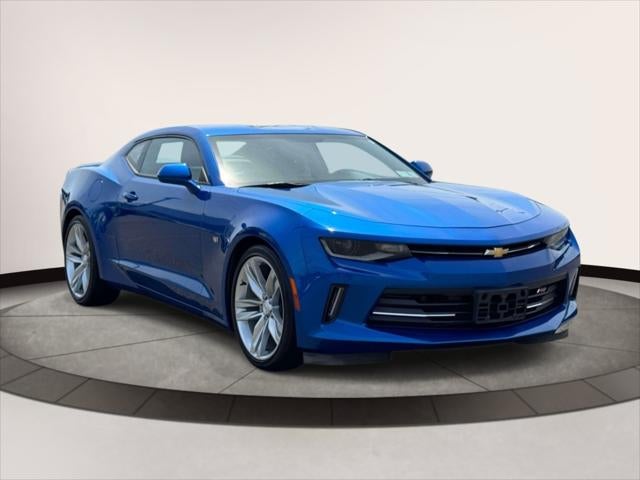 2017 Chevrolet Camaro 2dr Cpe 2LT