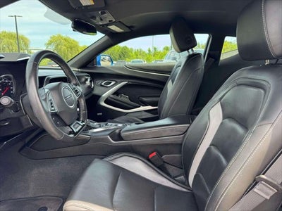 2017 Chevrolet Camaro 2dr Cpe 2LT