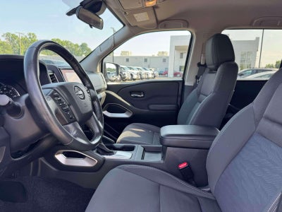 2024 Nissan Frontier Crew Cab 4x4 SV
