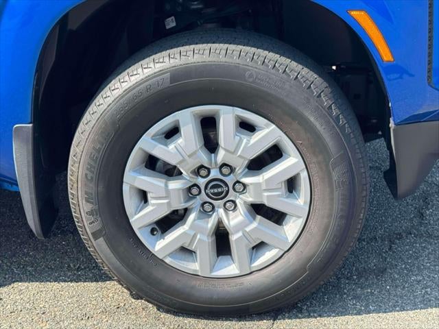 2024 Nissan Frontier Crew Cab 4x4 SV