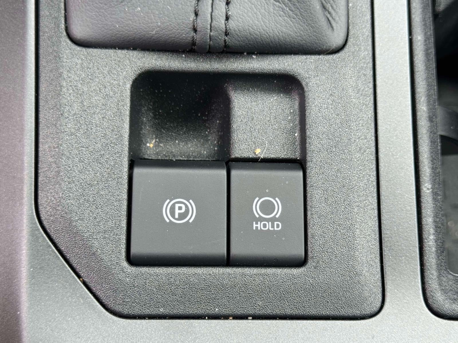 2026 Toyota RAV4 LE AWD (Natl)