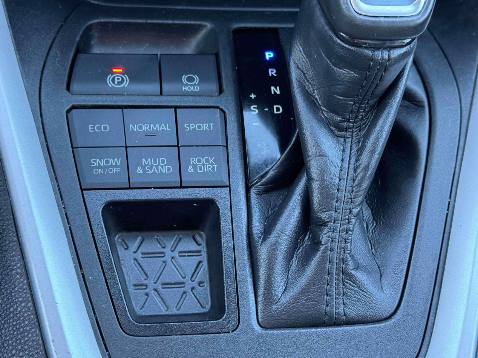 2021 Toyota RAV4 XLE Premium AWD (Natl)