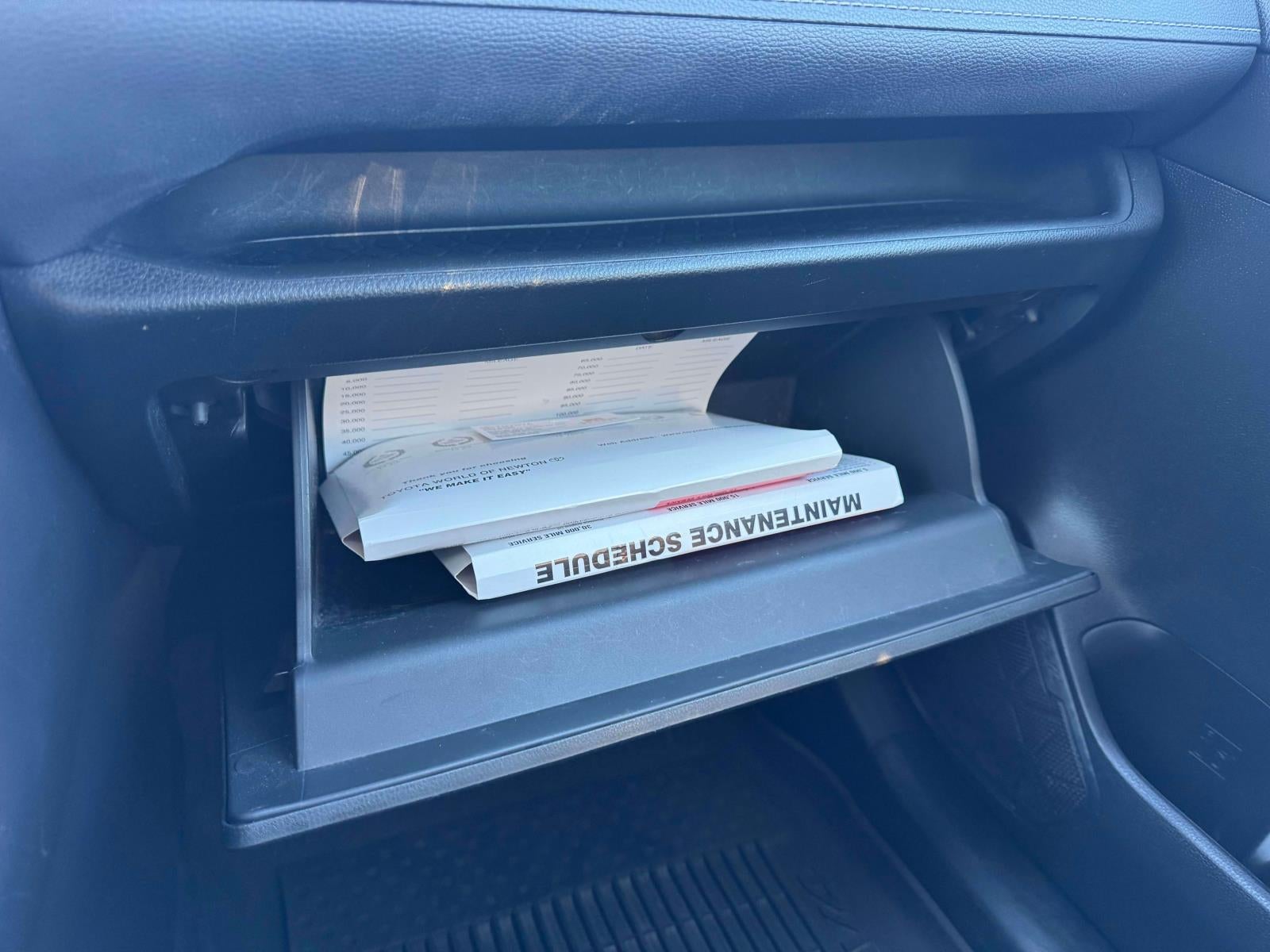 2021 Toyota RAV4 XLE Premium AWD (Natl)