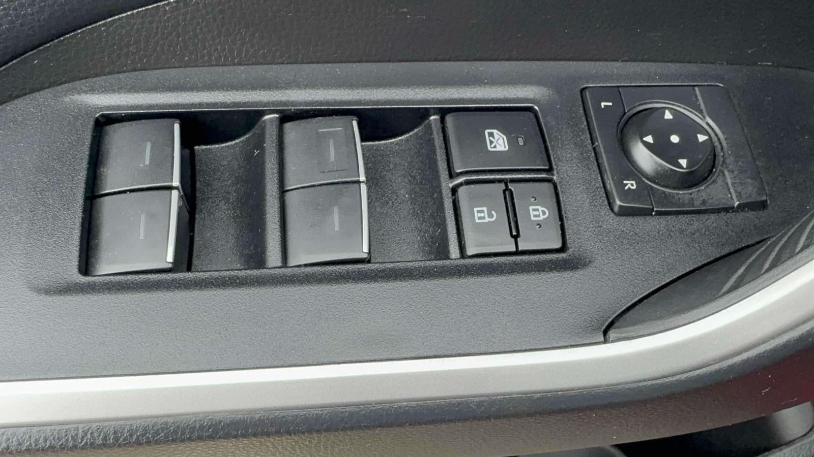 2023 Toyota RAV4 XLE AWD (Natl)