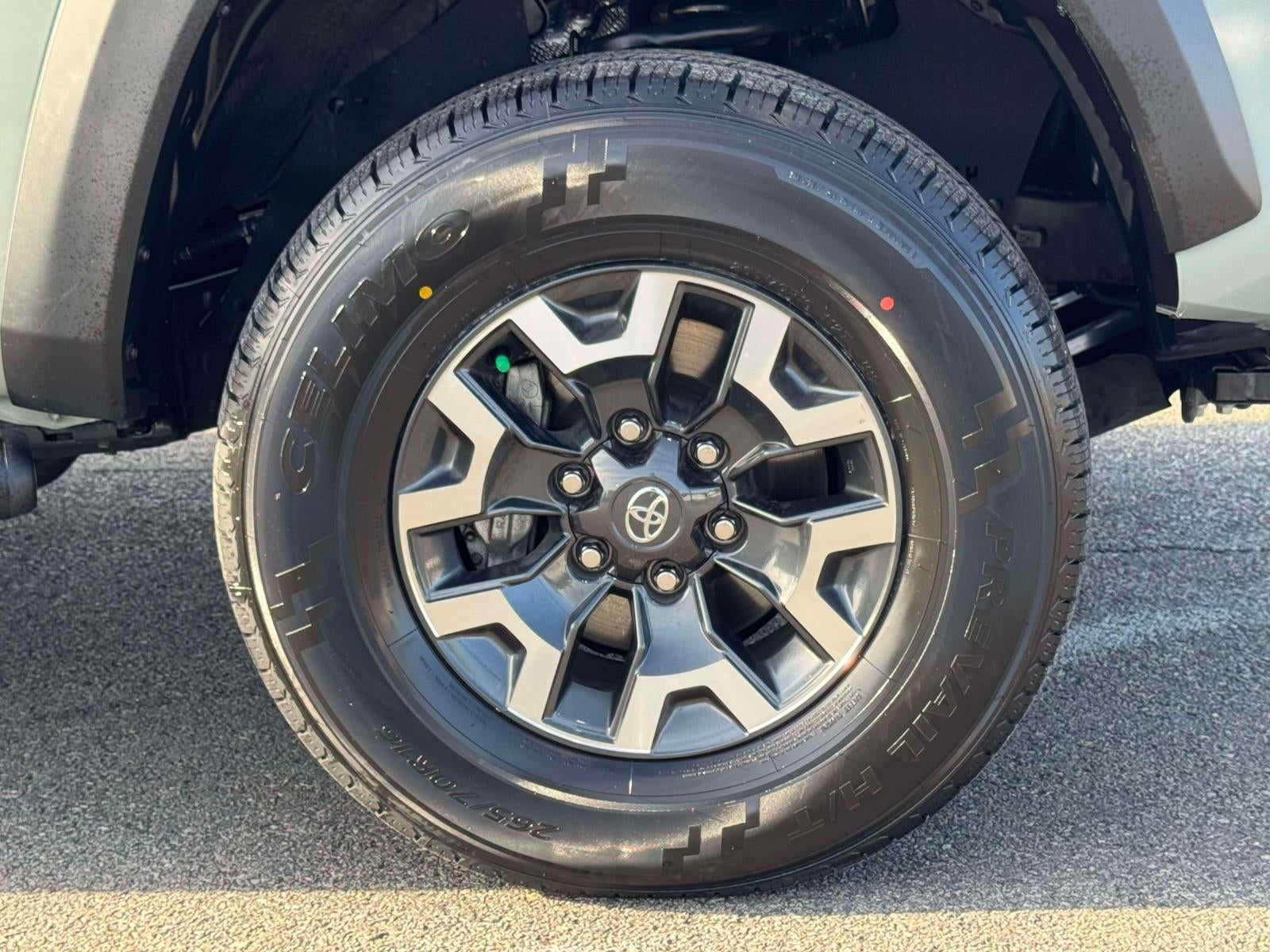 2023 Toyota Tacoma 4WD TRD Off Road Double Cab 5' Bed V6 AT (Natl)