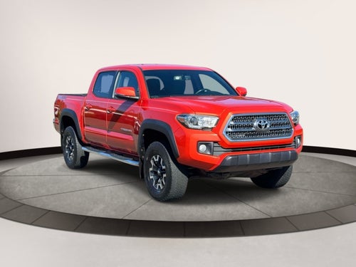2017 Toyota Tacoma TRD Off Road Double Cab 5' Bed V6 4x4 AT (Natl)