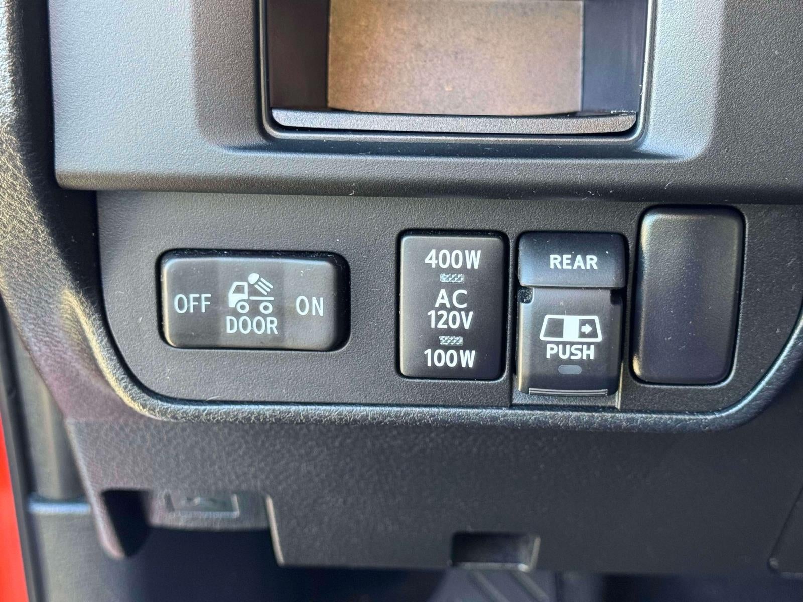 2017 Toyota Tacoma TRD Off Road Double Cab 5' Bed V6 4x4 AT (Natl)