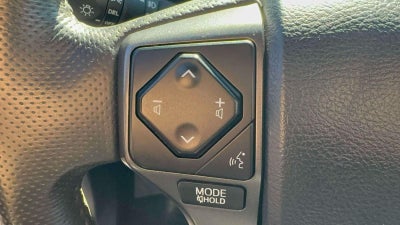 2017 Toyota Tacoma TRD Off Road Double Cab 5' Bed V6 4x4 AT (Natl)