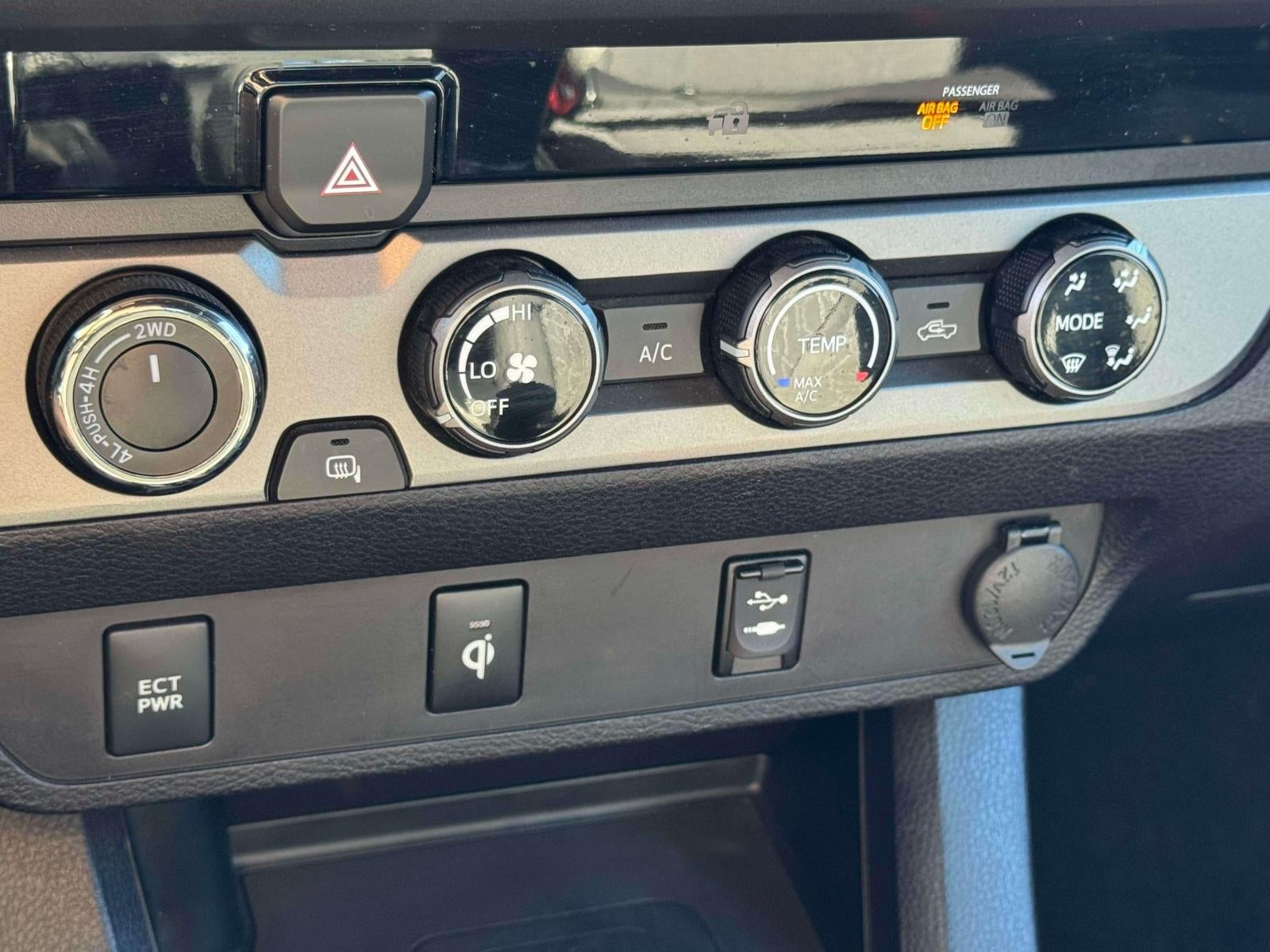 2017 Toyota Tacoma TRD Off Road Double Cab 5' Bed V6 4x4 AT (Natl)