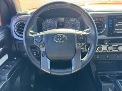 2017 Toyota Tacoma TRD Off Road Double Cab 5' Bed V6 4x4 AT (Natl)