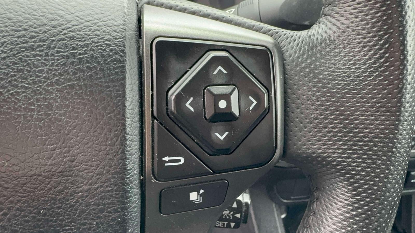 2023 Toyota Tacoma 4WD TRD Sport Double Cab 5' Bed V6 AT (Natl)