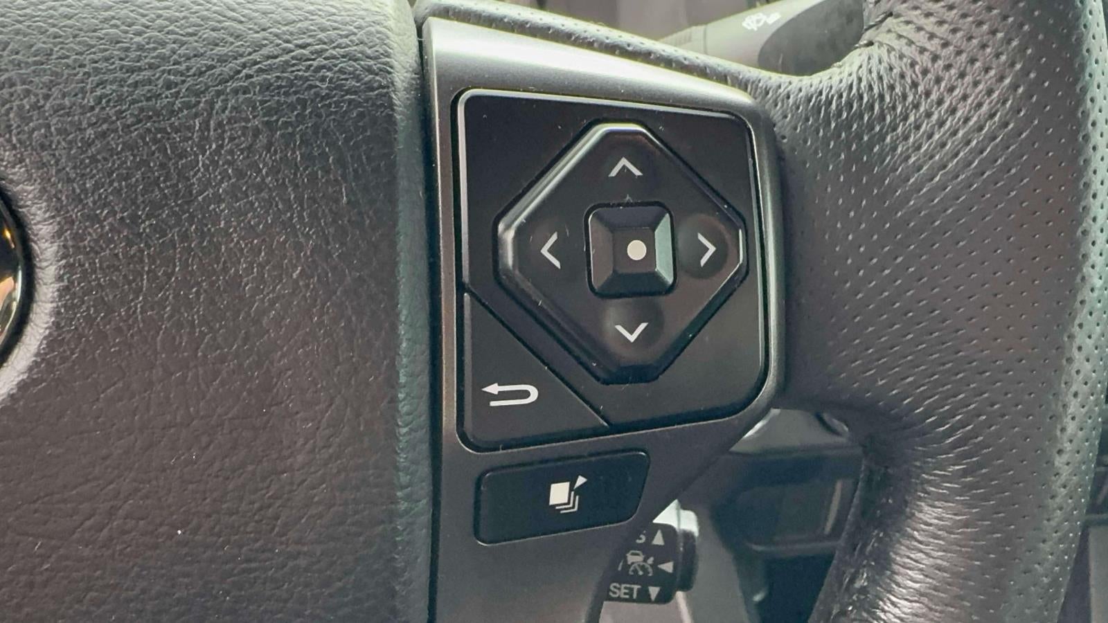 2023 Toyota Tacoma 4WD TRD Sport Double Cab 5' Bed V6 AT (Natl)