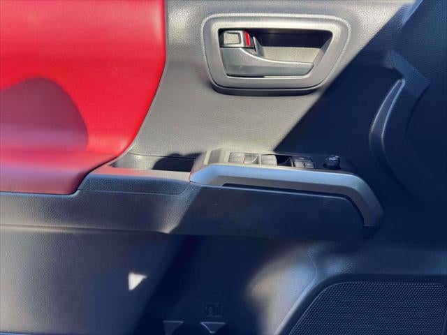 2023 Toyota Tacoma 4WD SR5 Double Cab 5' Bed V6 AT (Natl)