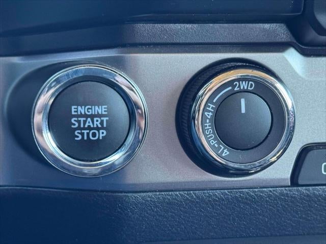 2023 Toyota Tacoma 4WD SR5 Double Cab 5' Bed V6 AT (Natl)