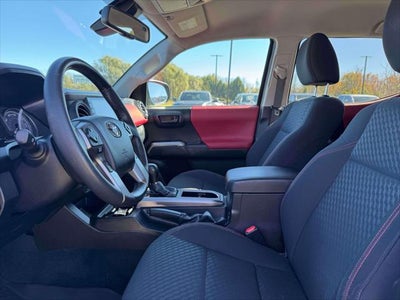 2023 Toyota Tacoma 4WD SR5 Double Cab 5' Bed V6 AT (Natl)