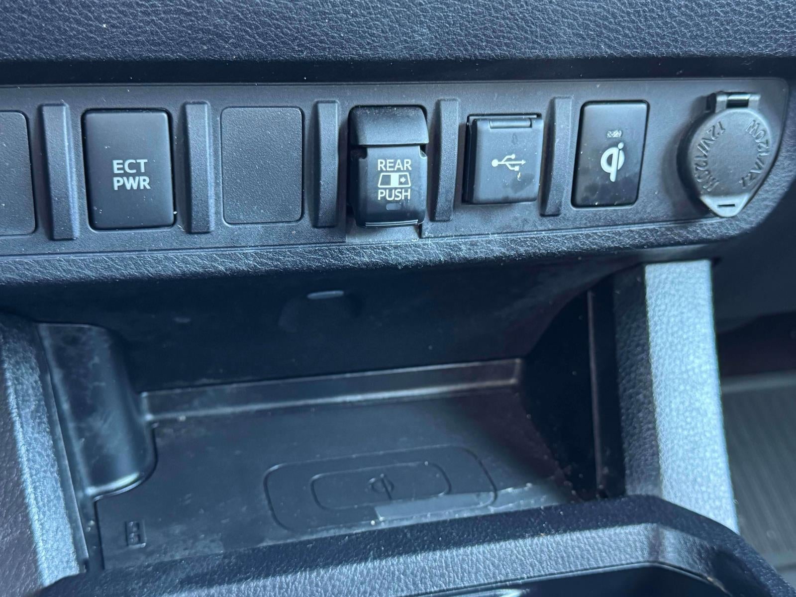 2020 Toyota Tacoma 4WD TRD Sport Double Cab 6' Bed V6 AT (Natl)