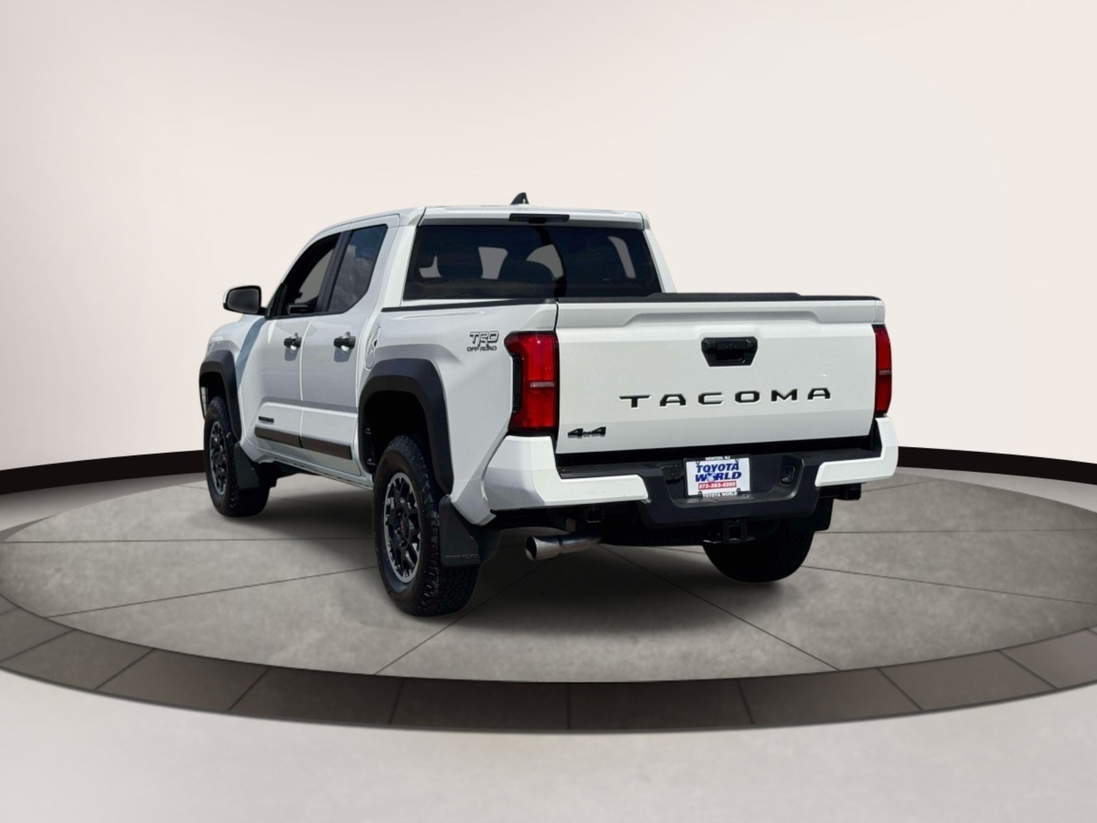 2026 Toyota Tacoma 4WD TRD Off Road Double Cab 5' Bed AT (Natl)