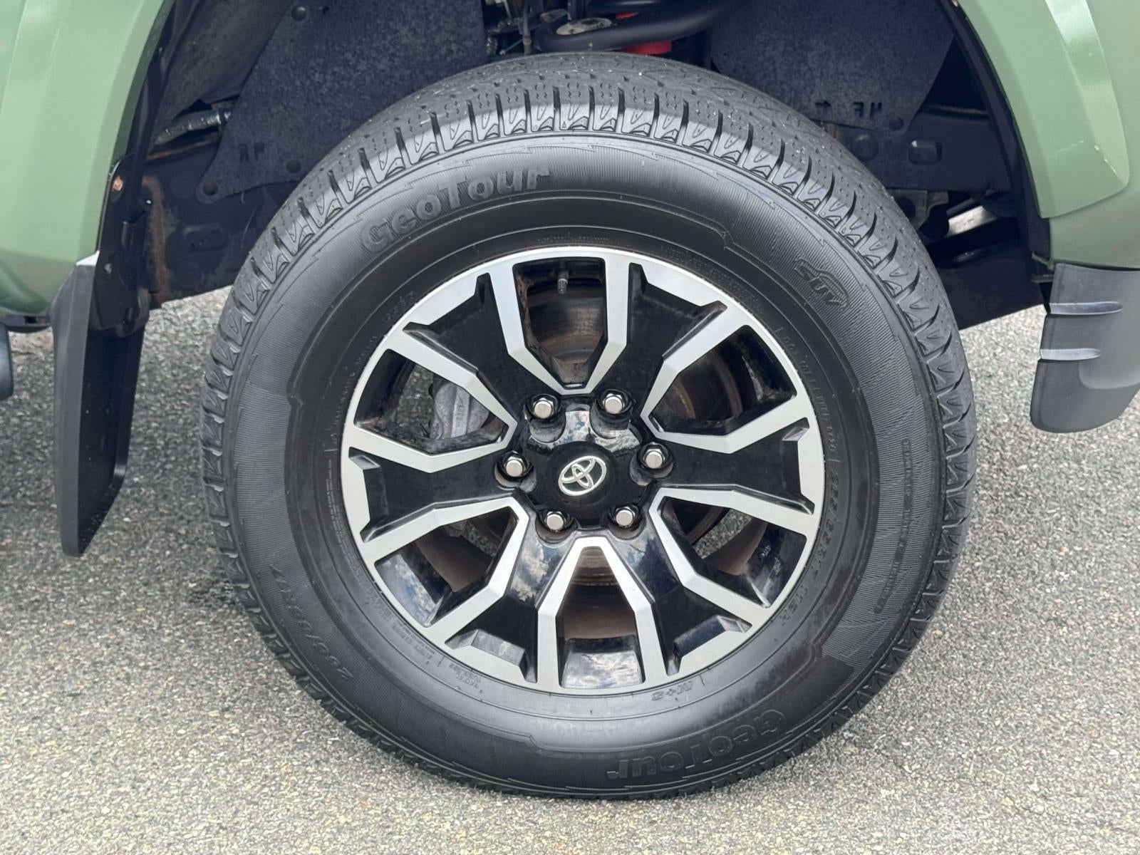 2021 Toyota Tacoma 4WD TRD Sport Double Cab 5' Bed V6 AT (Natl)