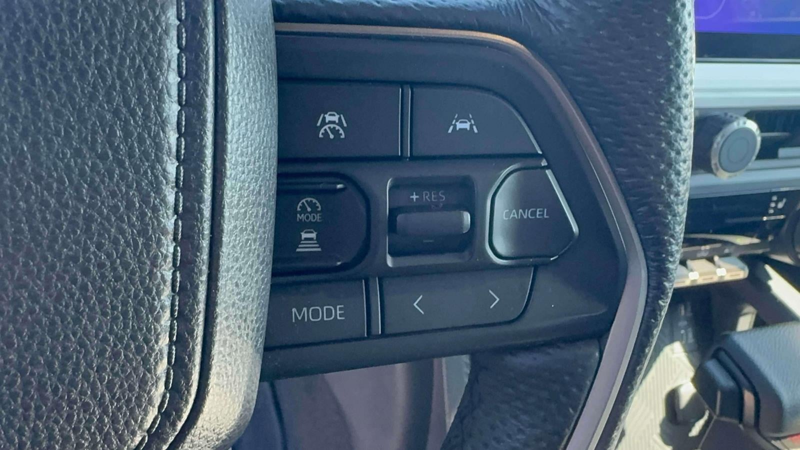 2024 Toyota Tacoma 4WD TRD Off Road Double Cab 5' Bed AT (Natl)