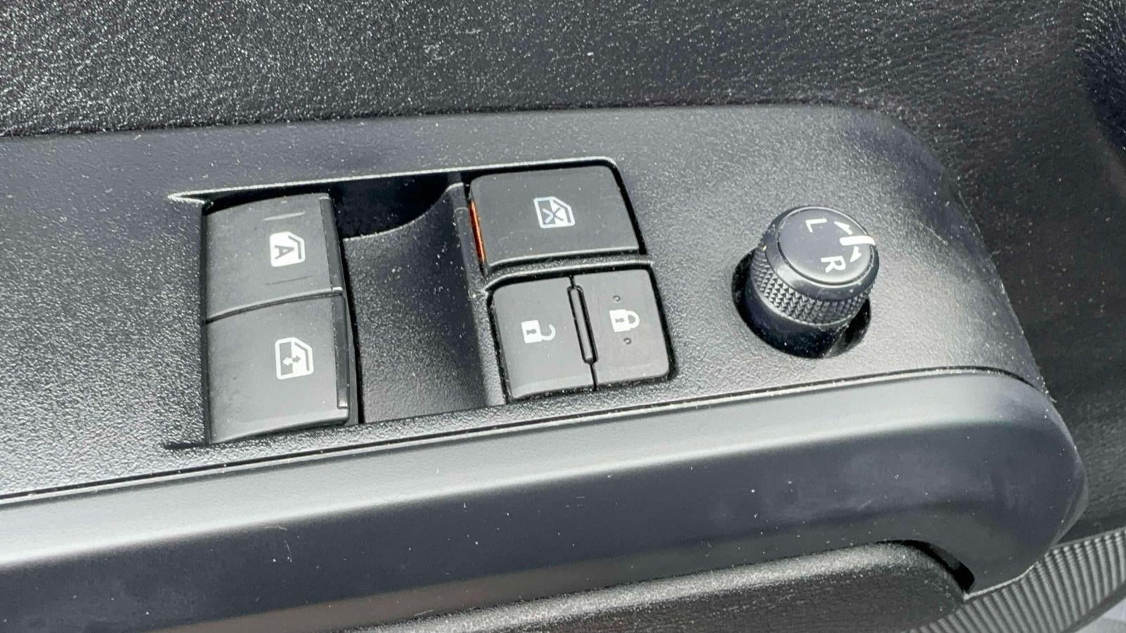 2023 Toyota Tacoma 4WD SR Access Cab 6' Bed I4 AT (Natl)