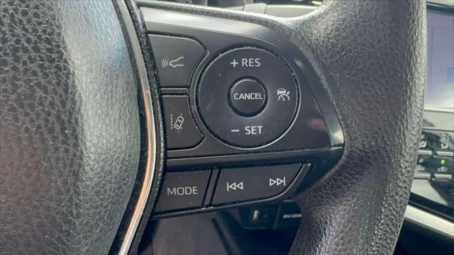 2019 Toyota Camry LE Auto (Natl)