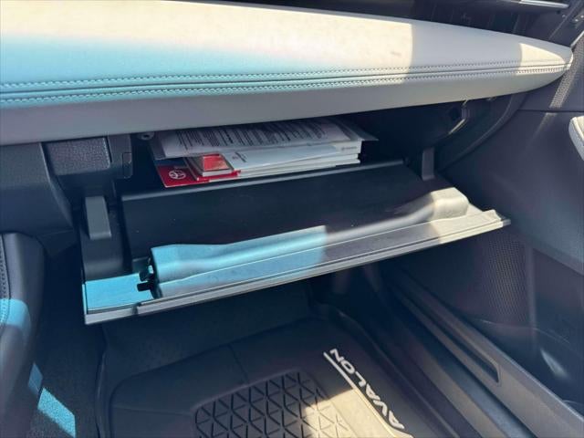 2019 Toyota Avalon Limited (Natl)