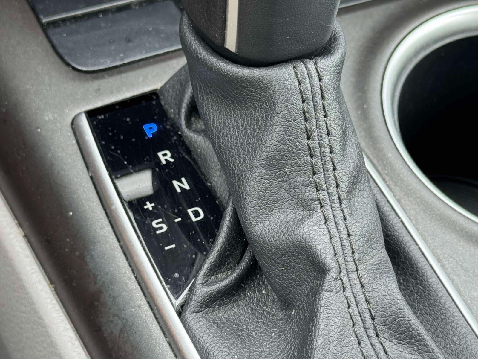 2022 Toyota Camry Hybrid XLE CVT (Natl)