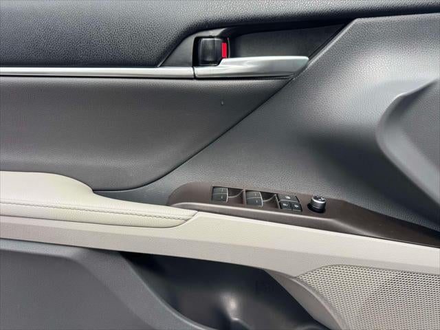 2022 Toyota Camry Hybrid XLE CVT (Natl)