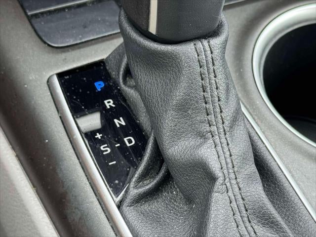 2022 Toyota Camry Hybrid XLE CVT (Natl)