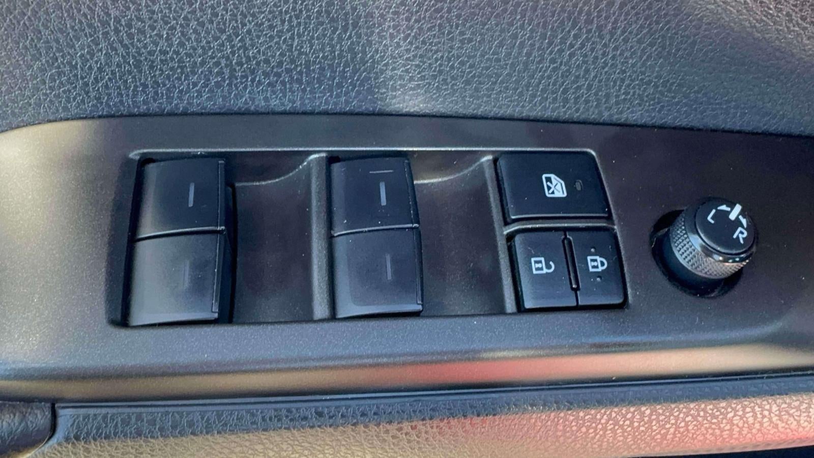 2022 Toyota Camry LE Auto AWD (Natl)