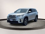 2019 Toyota Highlander LE V6 AWD (Natl)