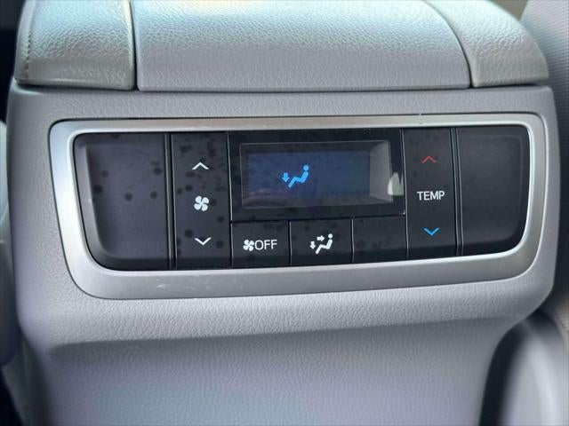 2019 Toyota Highlander LE V6 AWD (Natl)