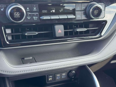 2022 Toyota Highlander XLE AWD (Natl)