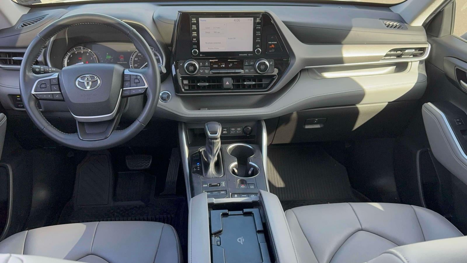 2022 Toyota Highlander XLE AWD (Natl)