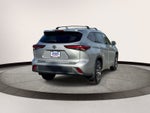 2022 Toyota Highlander XLE AWD (Natl)