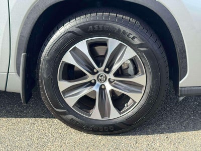 2022 Toyota Highlander XLE AWD (Natl)